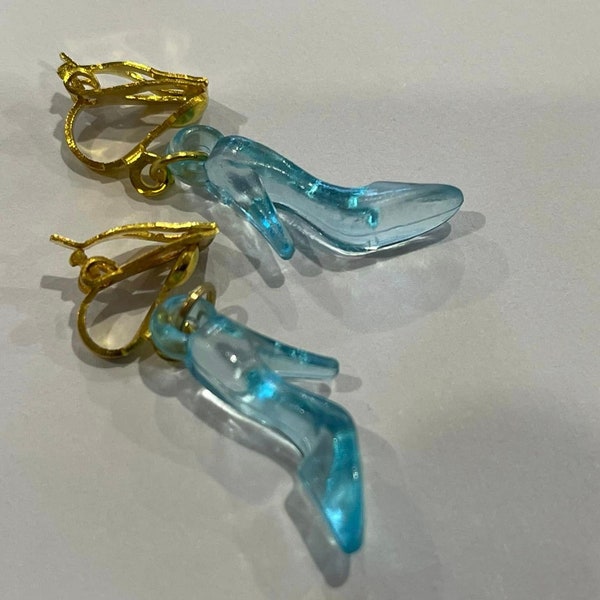 Boucles d'oreilles en forme de chaussure de poupée Barbie en plastique transparent pour dames - Clip Ons de couleur pastel et or