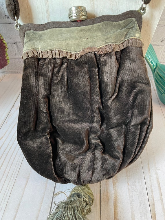 Edwardian Women’s Velvet Handbag - image 2