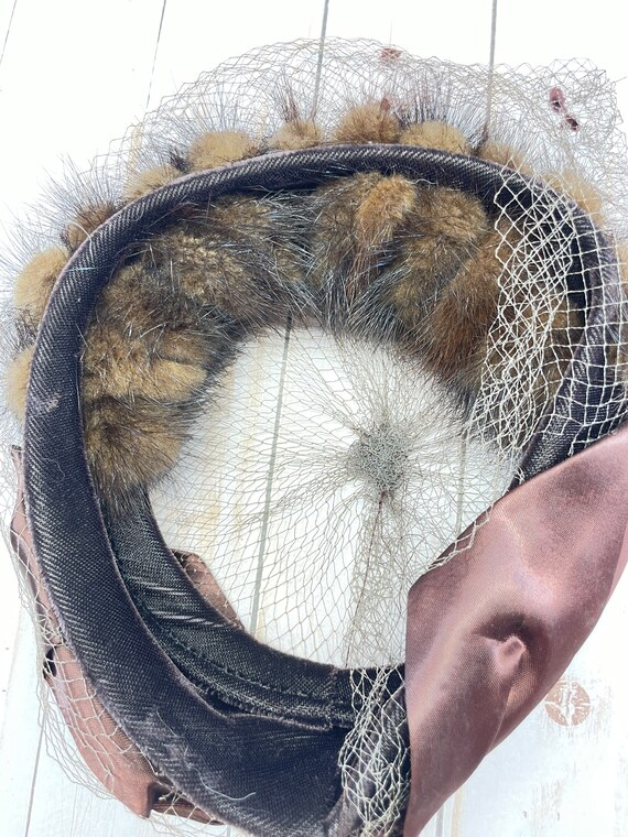 Woman's 1950s Style Real Fur Rim Hat - image 6