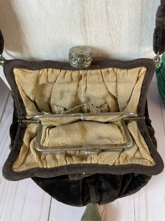 Edwardian Women’s Velvet Handbag - image 6