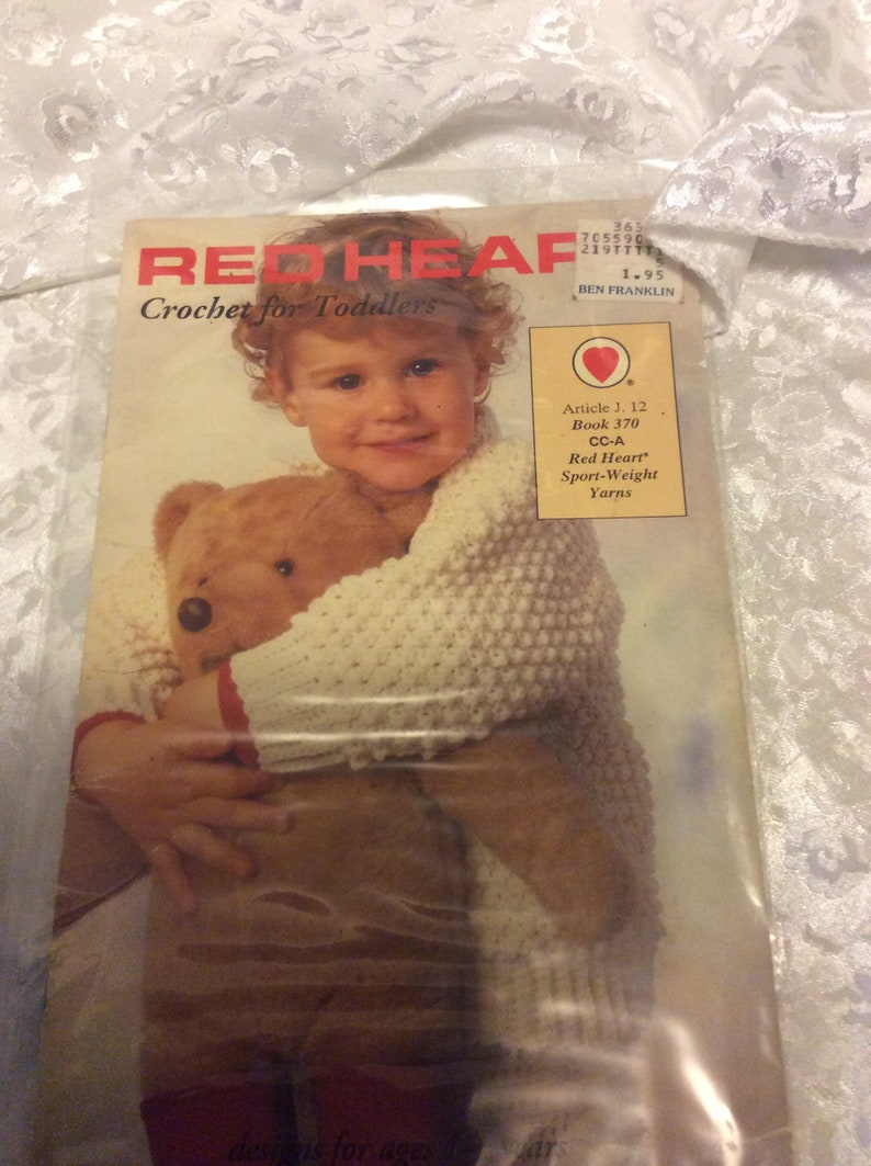 Red Heart, Coats and Clark, Knit, Crochet, Craft, Pattern, Magazine, Booklet, Collectible, Vintage 370 Toddlers