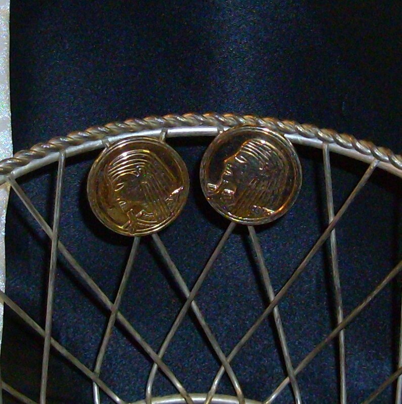 King Tut Vintage Collectible Pharaoh Gold Tone SWANK Grad Egyptian Revival Cuff Links Fathers Day 1970s Dad