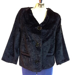 Vintage Curly Lamb Car Coat Black Faux Fur A Winter Product Patterned Velvet Jacket boxy V-Neck 3 Huge Black Buttons Front twin pockets