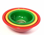 Vintage Pyrex Set of 3 Clear Bottom Glass Mixing Bowls Red Green Yellow Set of 3 Nesting Primary Color Bowls