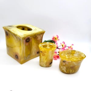 Vintage Lucite Acrylic 3 Pc Bathroom Set With Tissue Box Toothbrush Holder & Canister