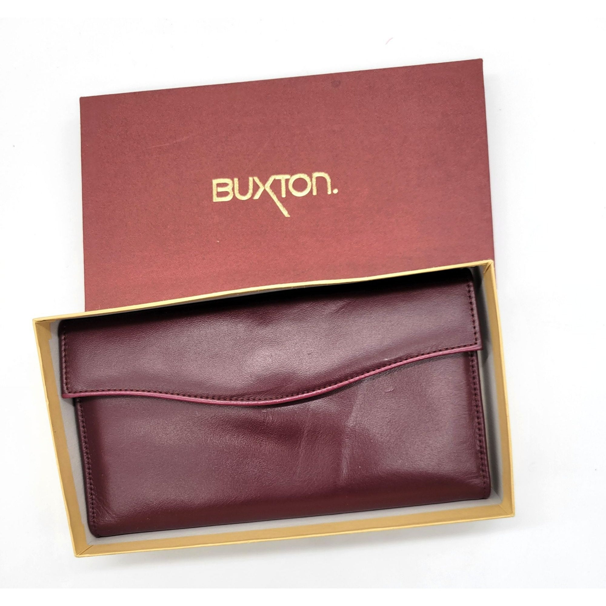 Buxton Women's Solid Color Mini Trifold Wallet, Fuchsia : :  Clothing, Shoes & Accessories