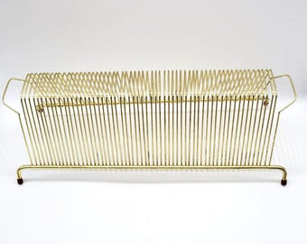 Vintage Gold-Tone Wire Record Holder Red Rubber Feet MCM Design 60 Vinyl Storage