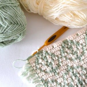 PATTERN Spring Leaf Overlay Mosaic Crochet Pattern - CHART ONLY - pdf Download - Knitting / Cross Stitch image 3