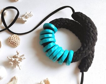 Modern turquoise necklace made of t-shirt yarn and polymer clay.