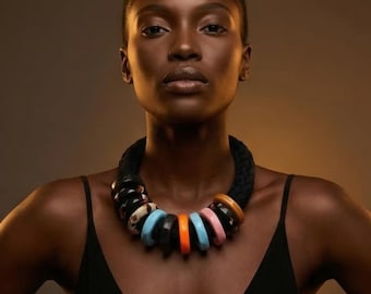 Quirky statement necklace ; bulky, original neckpiece