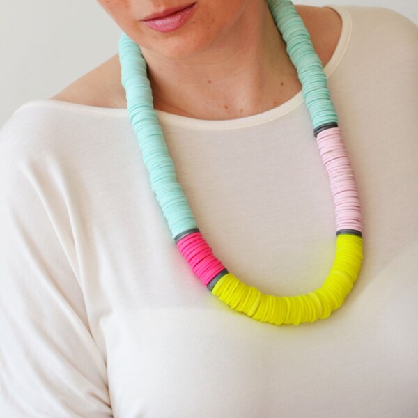 Extra long necklace in bright colours