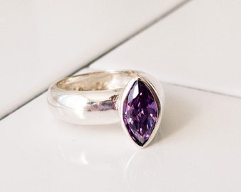 Amethyst Birthstone Adjustable Ring, Engagement Solitaire Open Band, Modern Women Jewelry Gift, Purple Stone Ring, Elegant Promise Ring