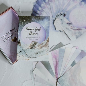 Dream Girl Dream: Dream Decoder Oracle Deck