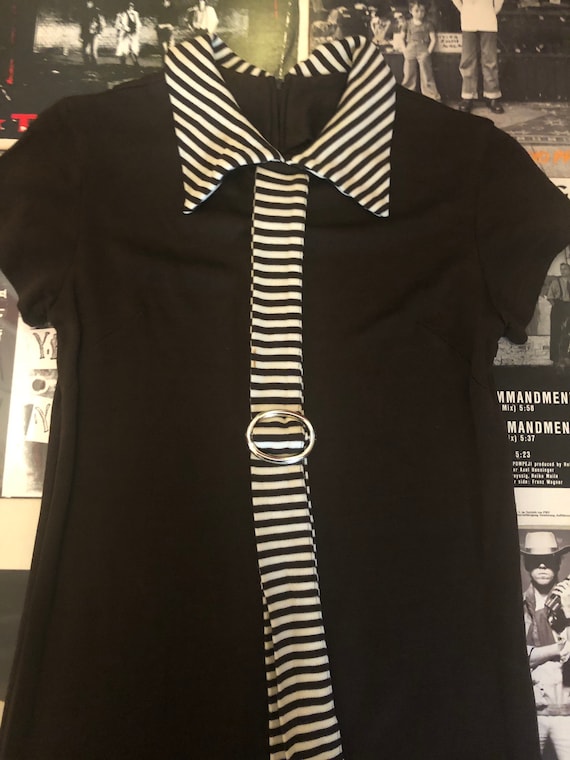 Mod, Twiggy dress chocolate brown and white. Carna