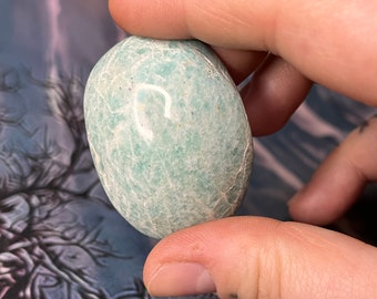 Amazonite crystal palmstone