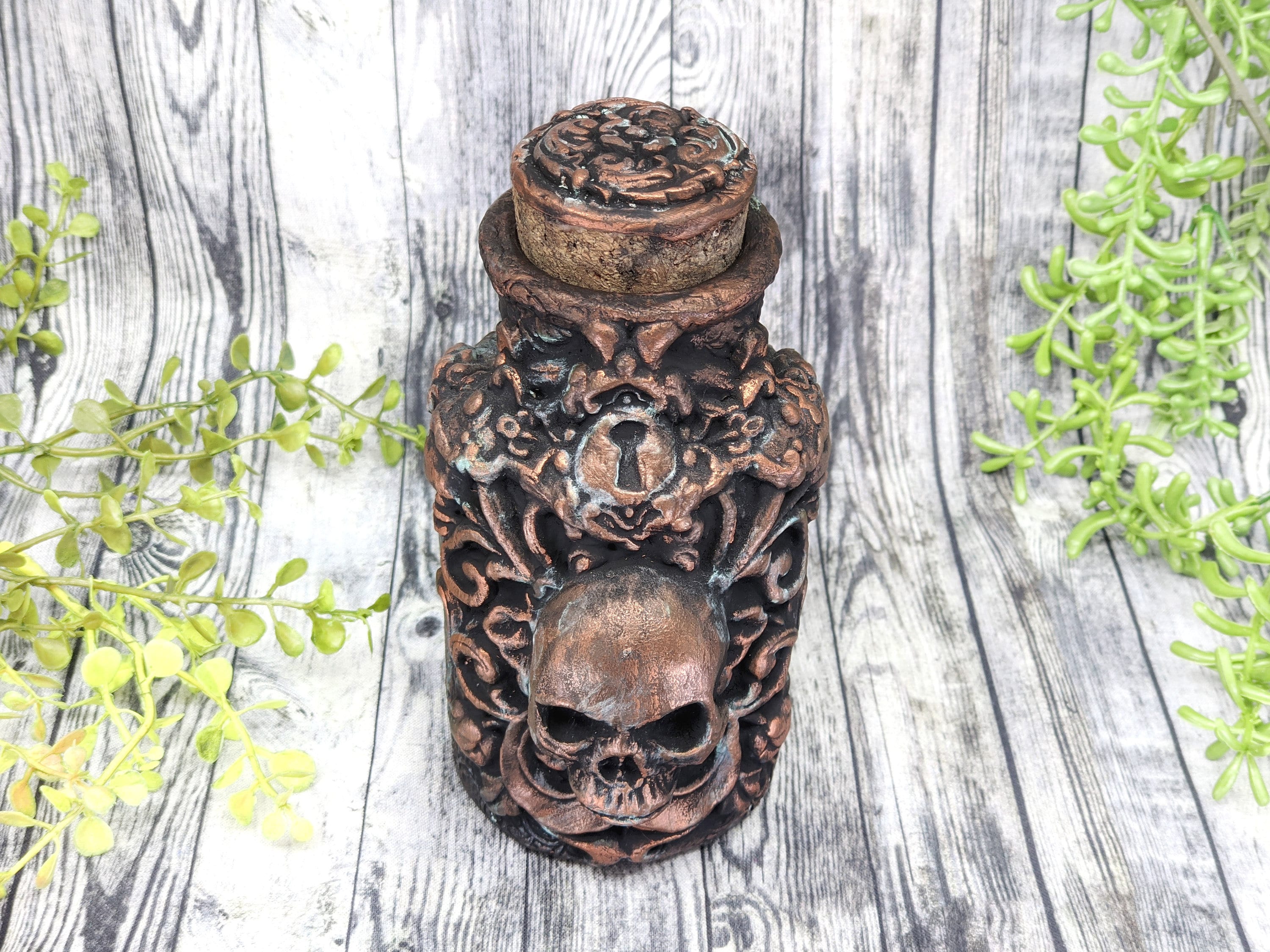 Copper Skull Apothecary Jar Potion Bottle / Poison Wiccan Altar Clay  Apothecary Bottle Gothic Home Decor Witchy Decor Goth Witch Pagan Gifts -   Canada