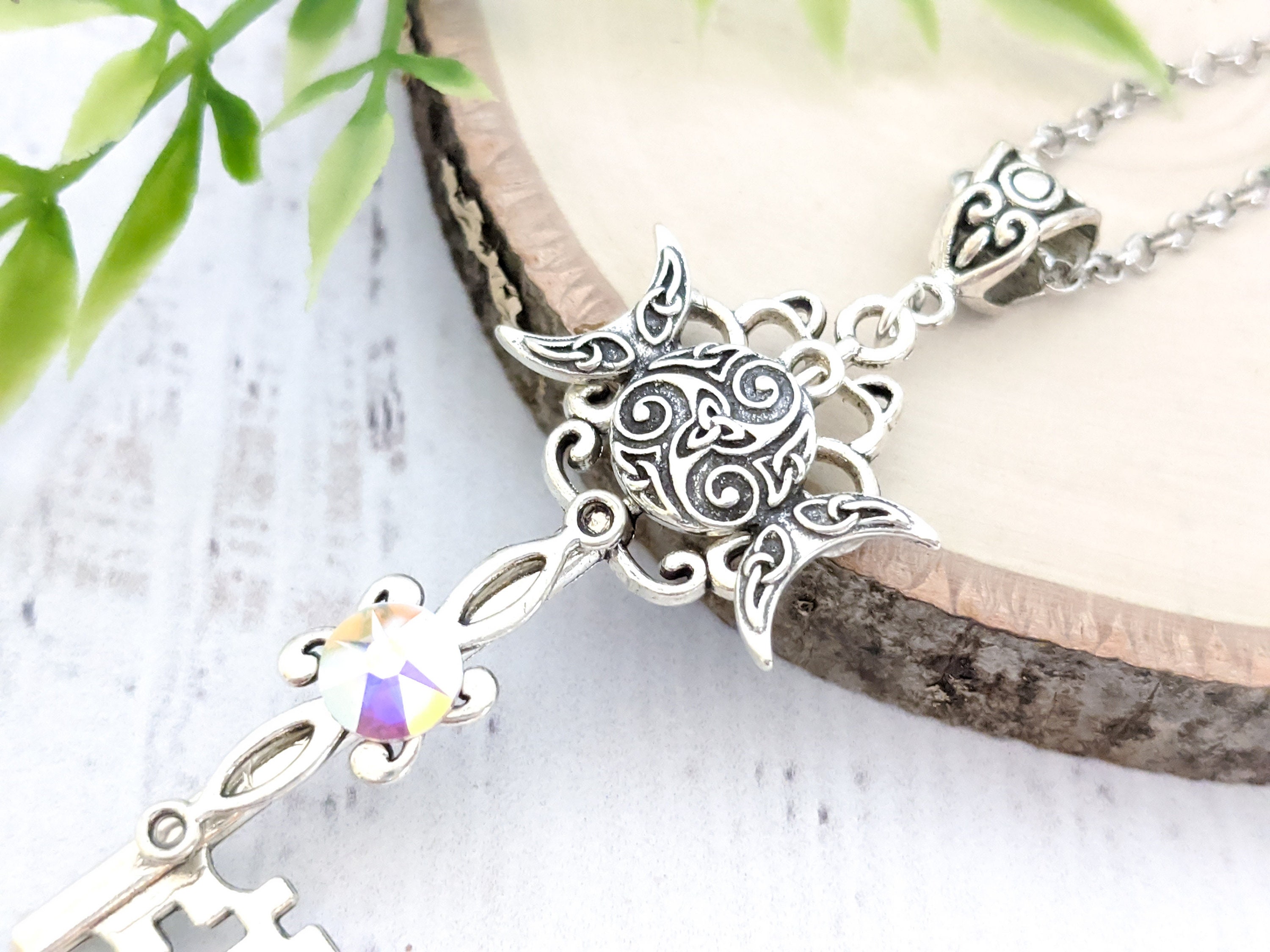 アクセサリー enchant items  \"Magicians Necklace\" Clear-Quartz-Magician-Stone-
