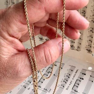 Vintage 10k Yellow Gold Rope Chain 26inch length Beautiful alone or layered with a pendant