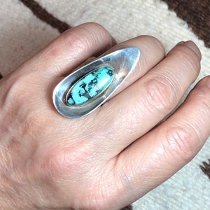 Vintage Sterling Silver and Turquoise Ring US sz 5 Beautiful Large Oval Turquoise Cabochon Midcentury Elongated Shape