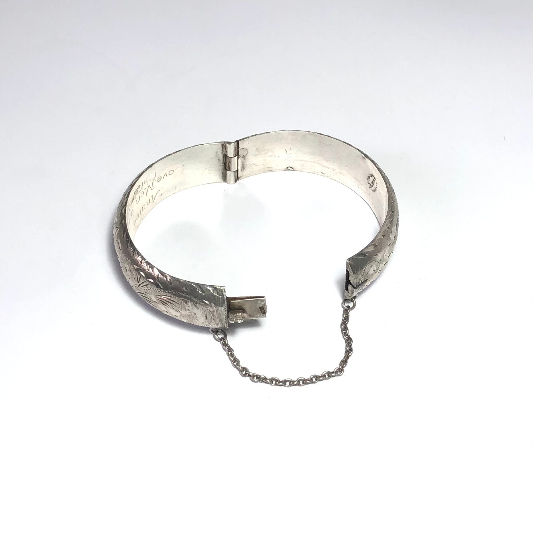 Jonc Ancien En Argent 925 Ouvrant Avec Gravure Et Chainette De Sécurité - Bijou Vintage