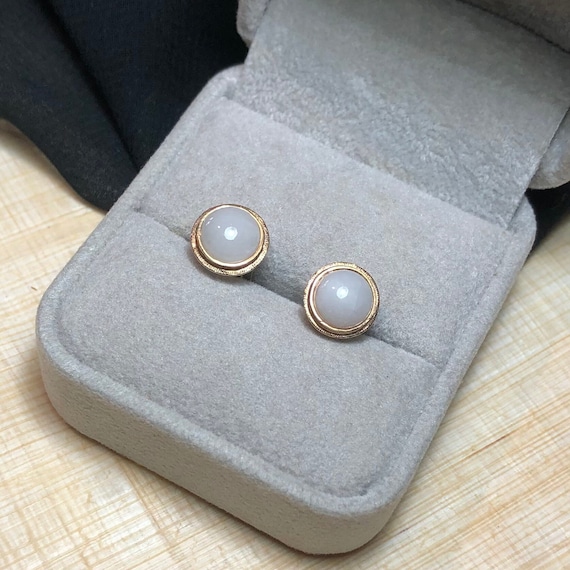 Vintage 14k Gold and White Jadeite Jade Stud Earrings Timeless Classic for everyday 9mm x 9mm diameter fine beaded edge