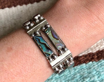 Vintage Mexican Sterling Silver and Abalone Link Bracelet Beautiful Rainbow Colours sturdy box clasp safety chain length 6.75 inch