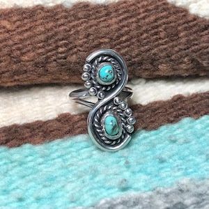 Vintage Navajo sterling silver and turquoise double nugget ring, great style and quality, US size 7