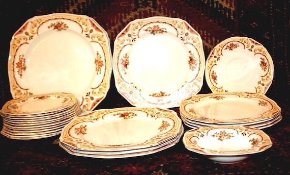 Wonderful Art Deco Alfred Meakin Foyers Dish Set From the 1930's