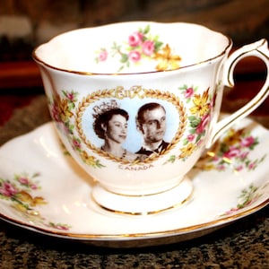 Queen Elizabeth II Royal Albert Fine Bone China Tea Cup and Saucer- Commemorate the Royal Canadian Visit- 1959