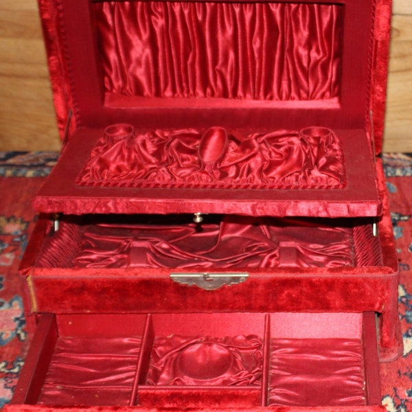 Gorgeous Large 19th Century Antique Red Velvet Victorian Jewelry/Vanity Box with a Beautiful Red Silk Lining