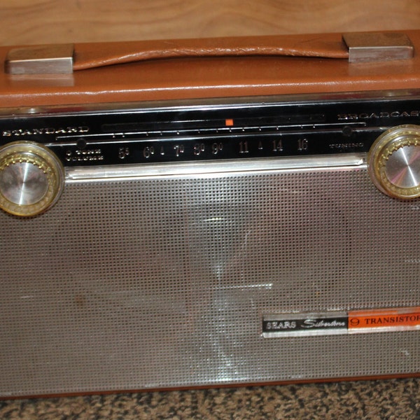 Very Cool Sears Silvertone 800 Vintage Transistor Radio in Genuine Cowhide Case- from the 1980's- Retro/AM/Battery Powered