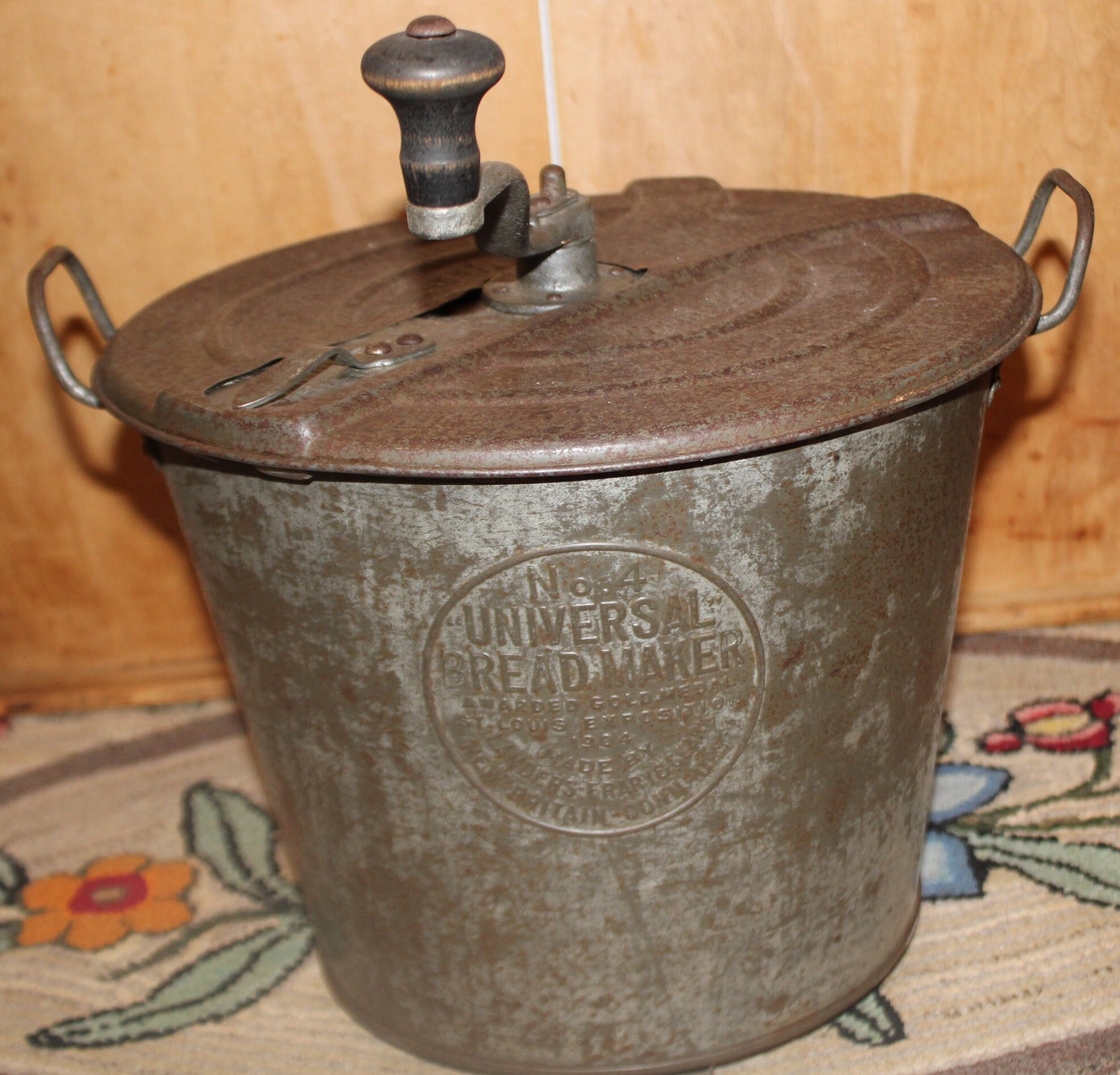 Universal cheap bread maker