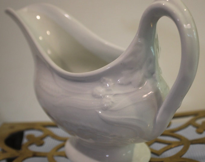 Rare Chain of Tulips Ironstone Gravy Boat, Likely J G Meakin Etsy