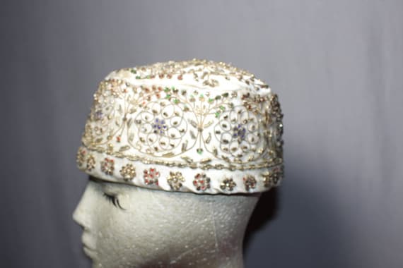 Beaded White Box Hat India - Etsy display picture 3