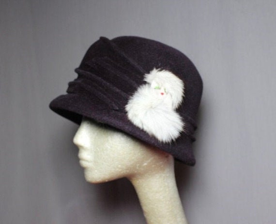 Brown Wool Cloche Hat and Fancy Lady Pin Accent - image 1