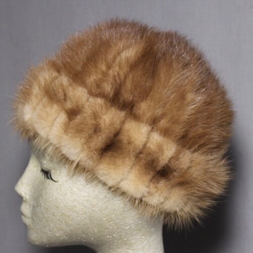 Vintage Blonde shops Mink Winter Hat