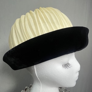 Mr John Empress Hat - Etsy display picture 2