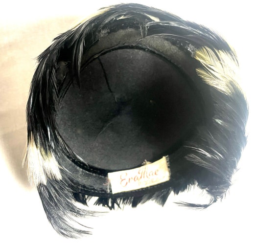 Unique Black and White Feathered Vintage Hat Fasc… - image 8