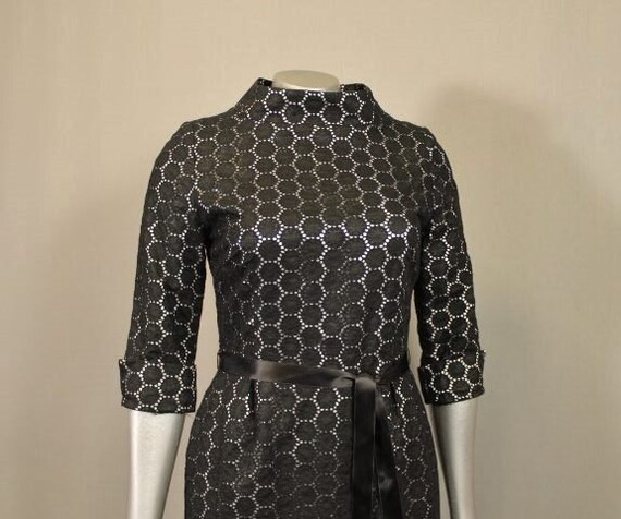 1950's cut Black crochet styled Lace LBD. - image 4