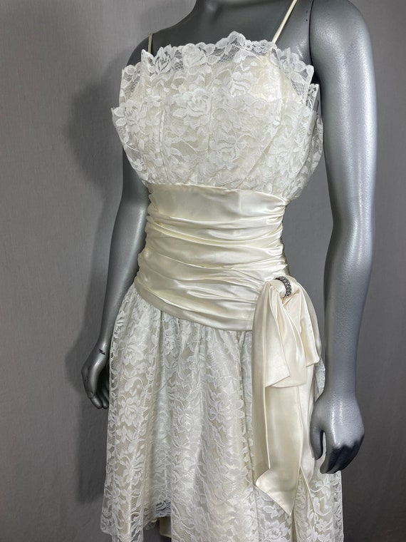 ATHENA ASYMMETRICAL LACE DRESS WHITE