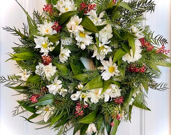 READY TO SHIP - Stunning Spring Summer Daisy Wreath for Front Door - Spring Summer Floral Wreath - White Daisy, Berry and Willow Leaf Wreath