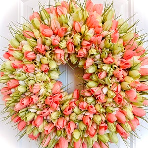 READY TO SHIP - Gorgeous Colorful Coral, Green and Cream Tulip Wreath for Front Door, Vibrant Spring Wreath, Summer Wreath, Easter Wreath
