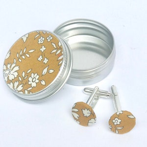 Liberty cufflinks Liberty of London cufflinks presented in a mini metal tin finished with matching Liberty fabric Bild 3