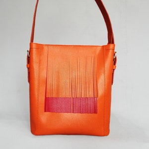 Leather bag orange red. Fringe hobo leather orange shoulder bag. image 2