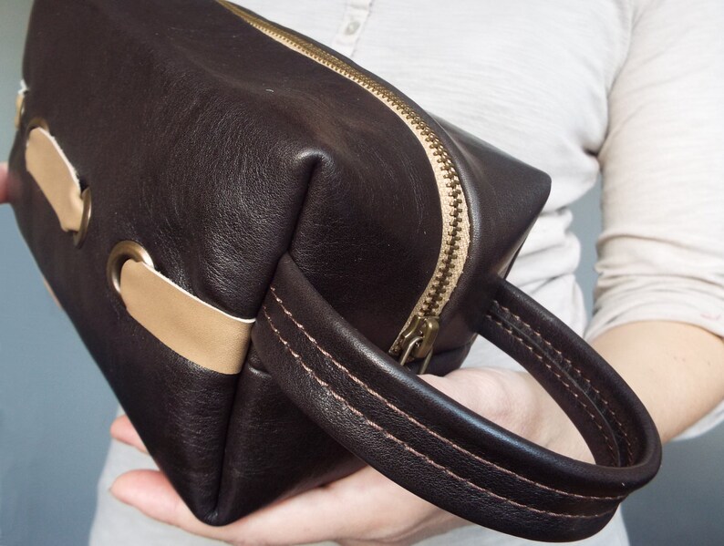 Luxury Leather Toiletry Bag Womens