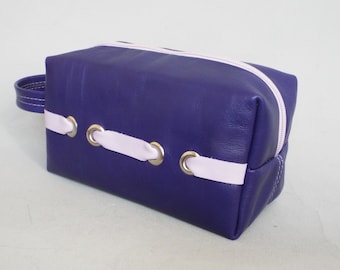 Neceser de piel morado: neceser de viaje para mujer
