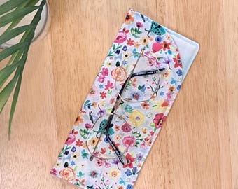 Handmade Floral Fabric Glasses Case: Padded Design with Popper
