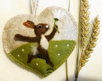 Corazón de conejito de fieltro personalizado: margarita bailarina, lana fieltrada con aguja