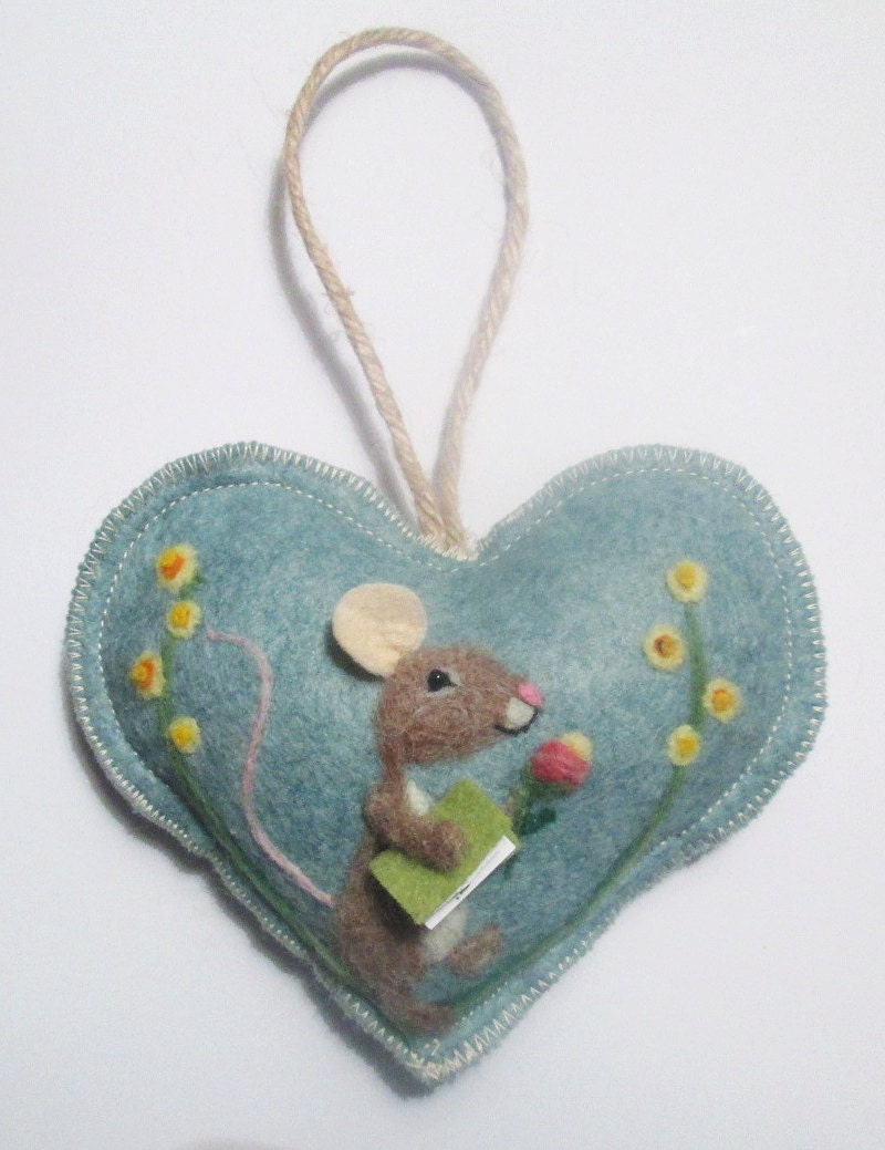 Heart Hanging Decoration Needle Felted Mouse on a Heart With - Etsy UK