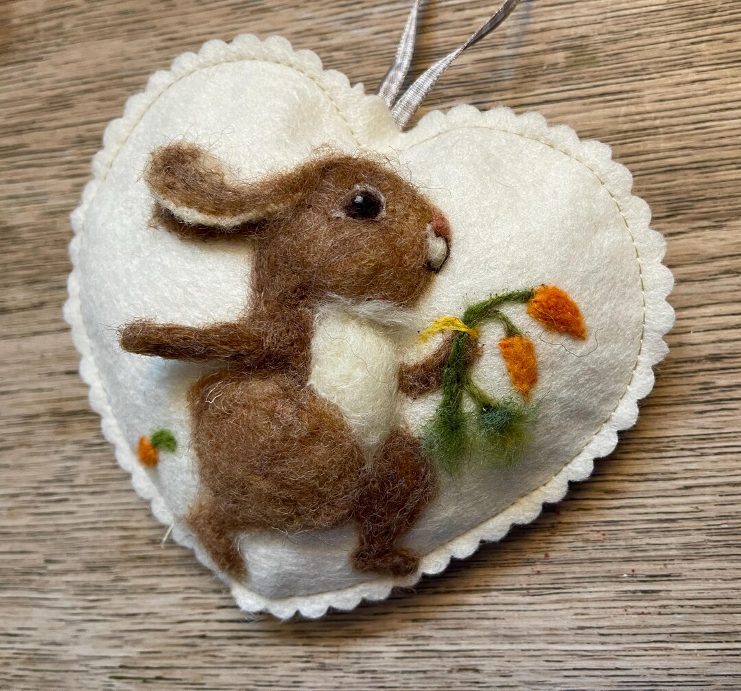 Carrot Bouquet Bunny Rabbit Decorative Felt Heart - Handmade Ornament ...